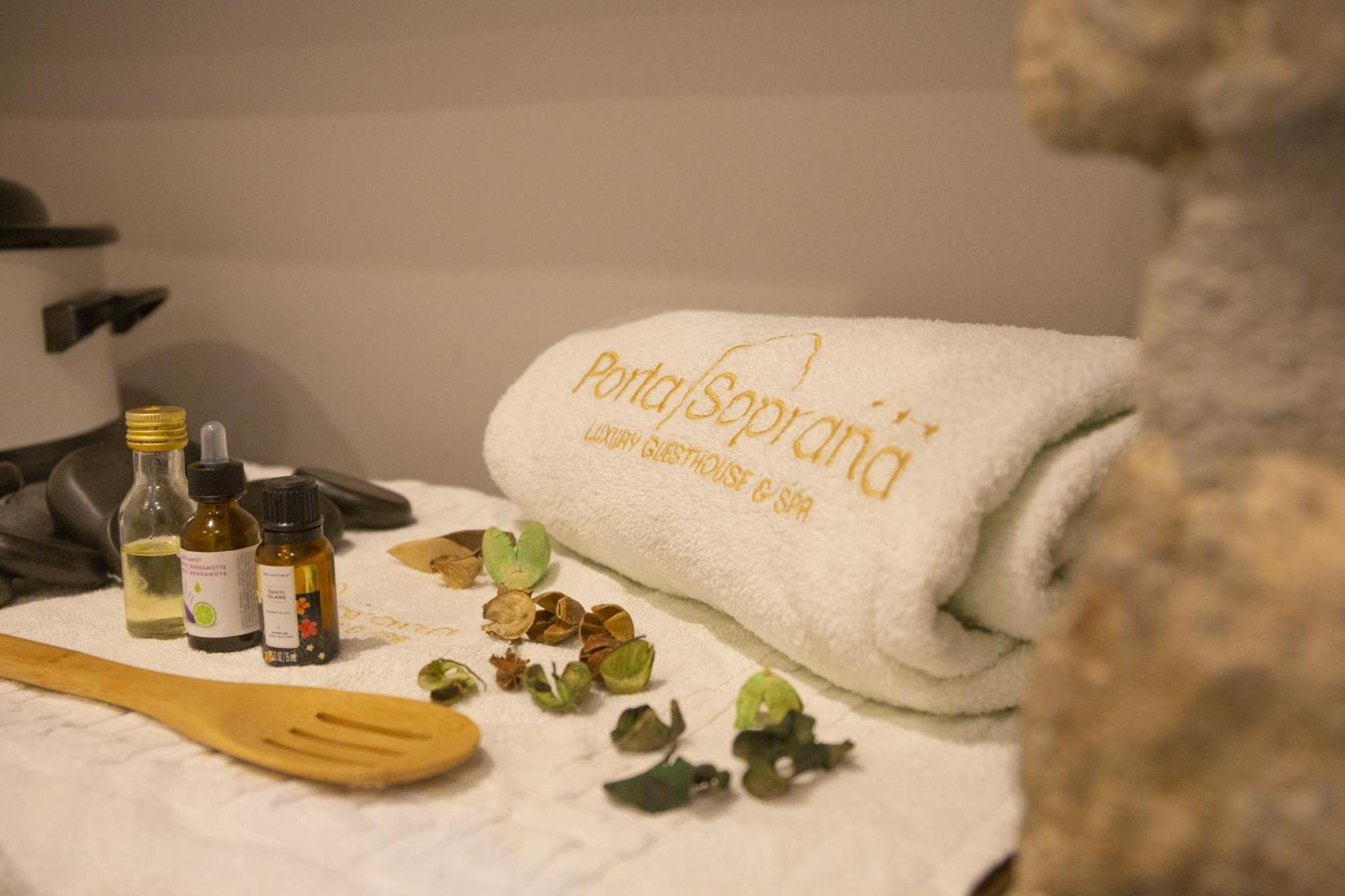 Porta Soprana Luxury Guest House & Spa Sclafani Bagian luar foto