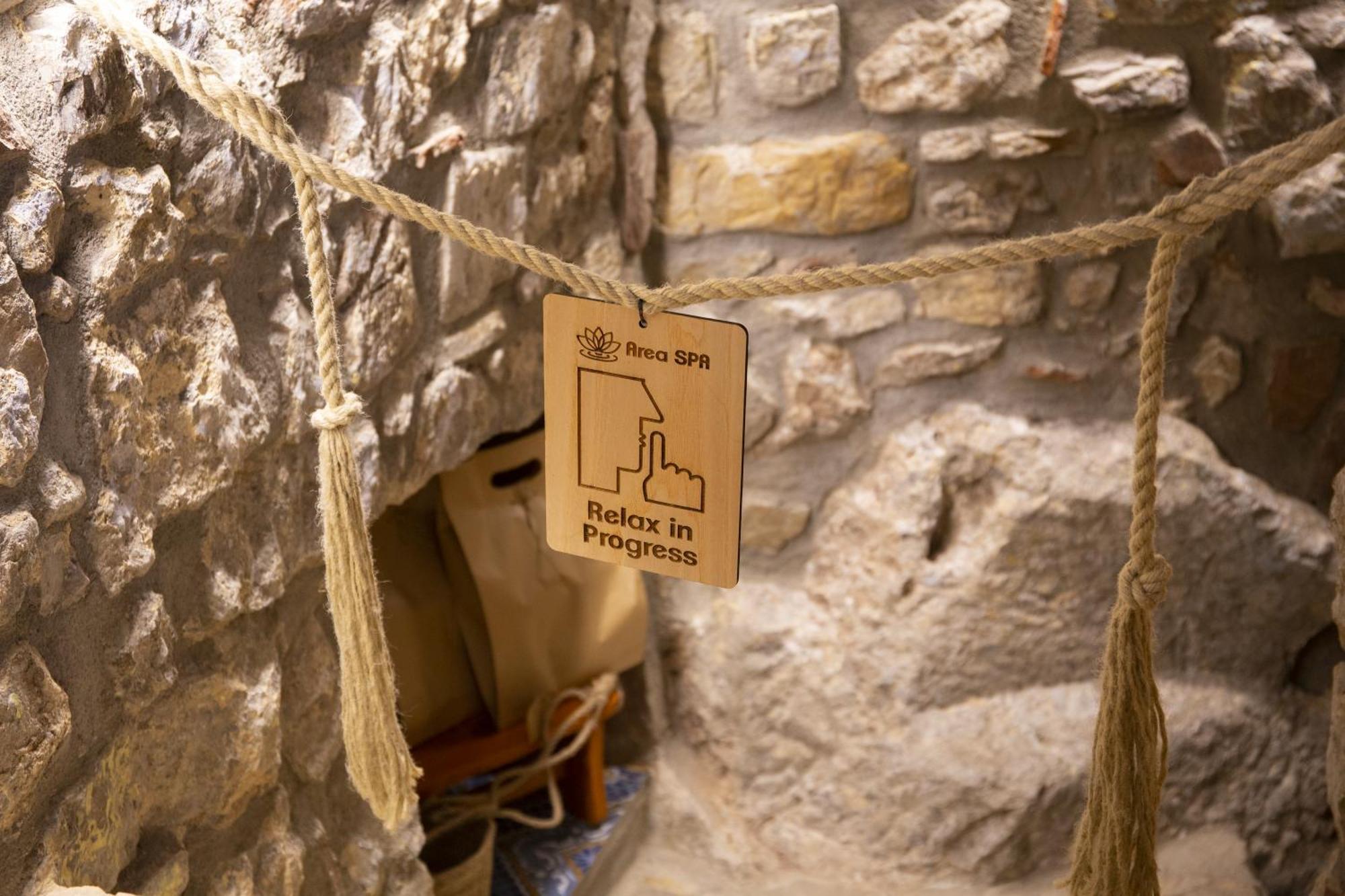 Porta Soprana Luxury Guest House & Spa Sclafani Bagian luar foto